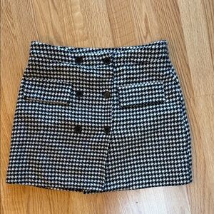 Forever 21 Black and White Houndstooth Skirt